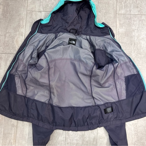 The North Face Women's Two-Tone Jacket - Aqua and Gray - Picture 11 of 16